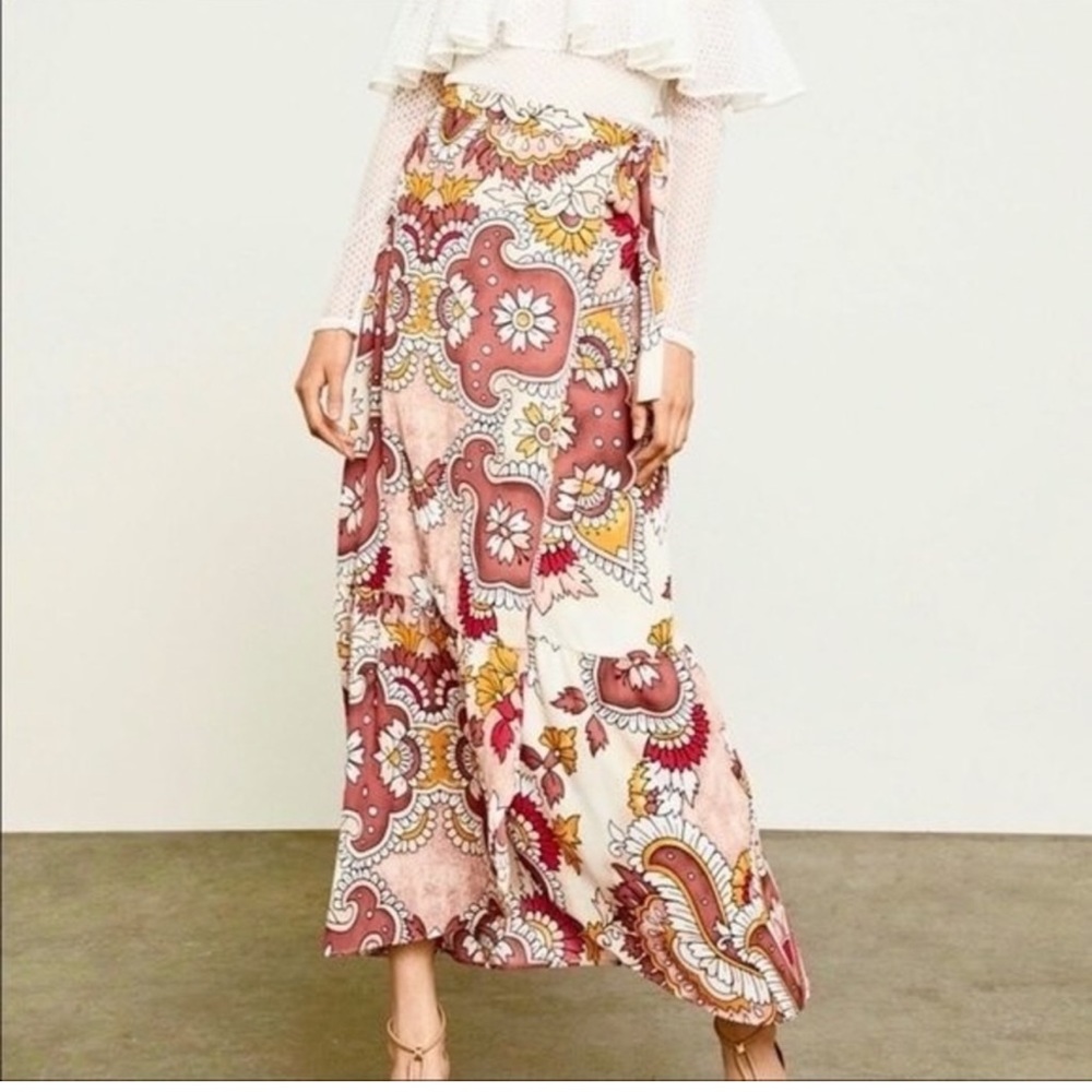 🛍️SALE🛍️ BCBGMAXAZRIA Grand Paisley Maxi Wrap Skirt In Dusty Rio (NWT) - Picture 8 of 8